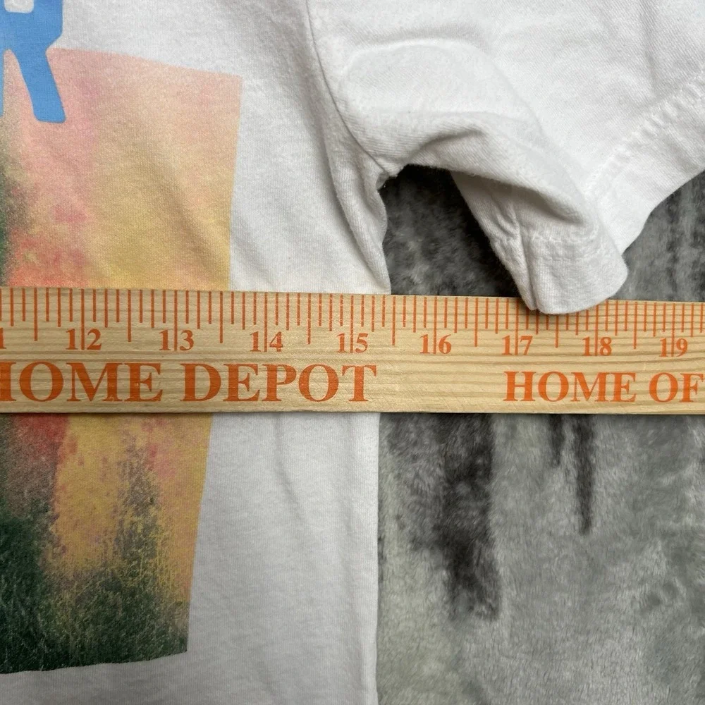 Taylor Swift Grassy Photo T-Shirt White XS Official Merchandise - Picture 4 of 5
